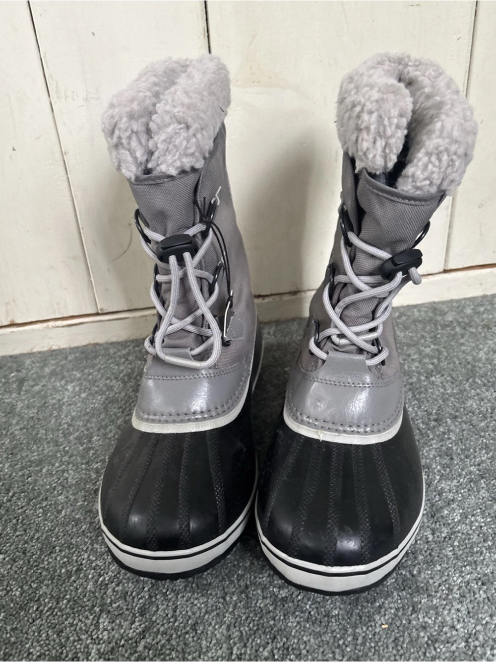 Sorel Gray Black Duck Winter Boots Size 6 New